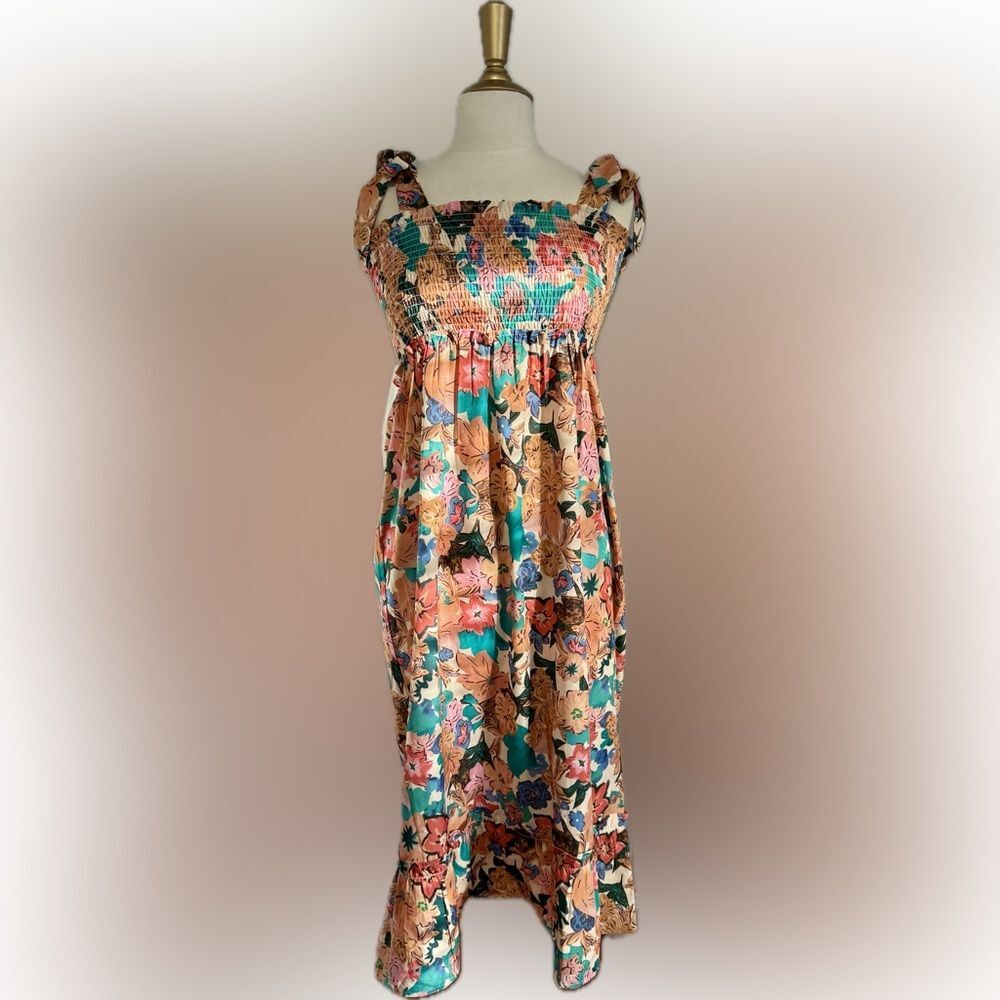 Gorgeous floral maxi adjustable ties dress!